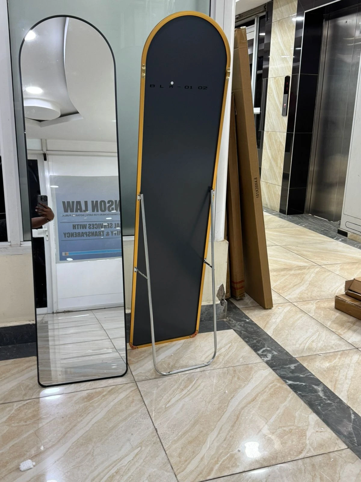 The Arch of Elegance: Modern 151cm Full-Length Aluminum Standing Mirror