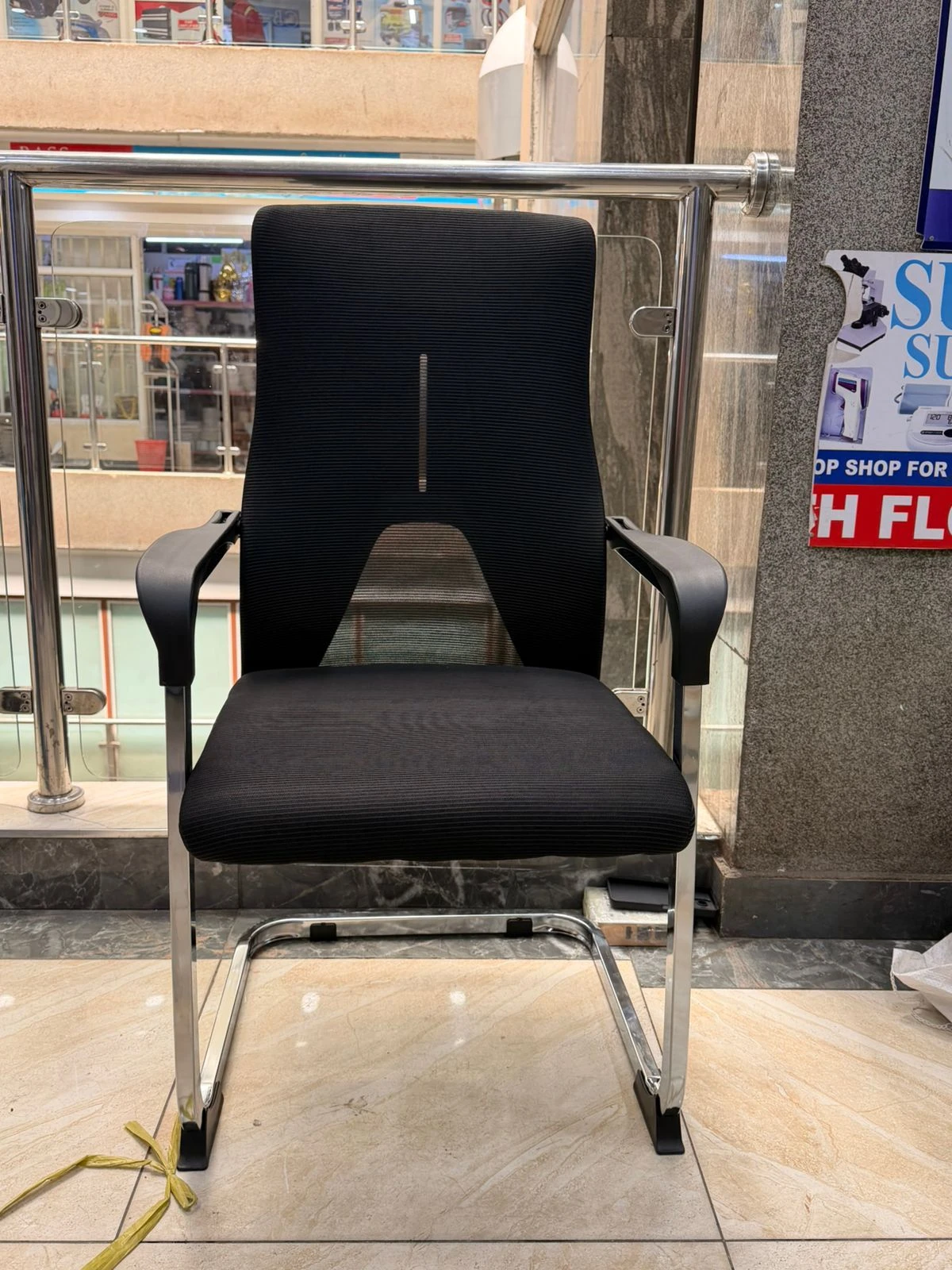 The Professional’s Choice: Premium Mesh Non-Rolling Guest & Executive Office Chair